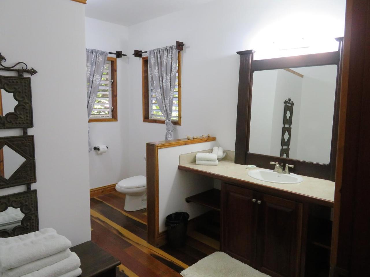 Hickatee Cottages, Belize, Central America Пунта-Горда Экстерьер фото